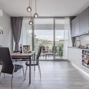 Apartment Living, Siena